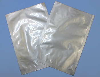 完全無添加ポリエチレンを使ったアルミ袋は、添加剤がブリード析出しない、汚染防止の防湿袋です。