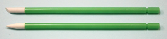 クリーンルーム用ペン型綿棒は、帯電防止の静電気対策品です。
